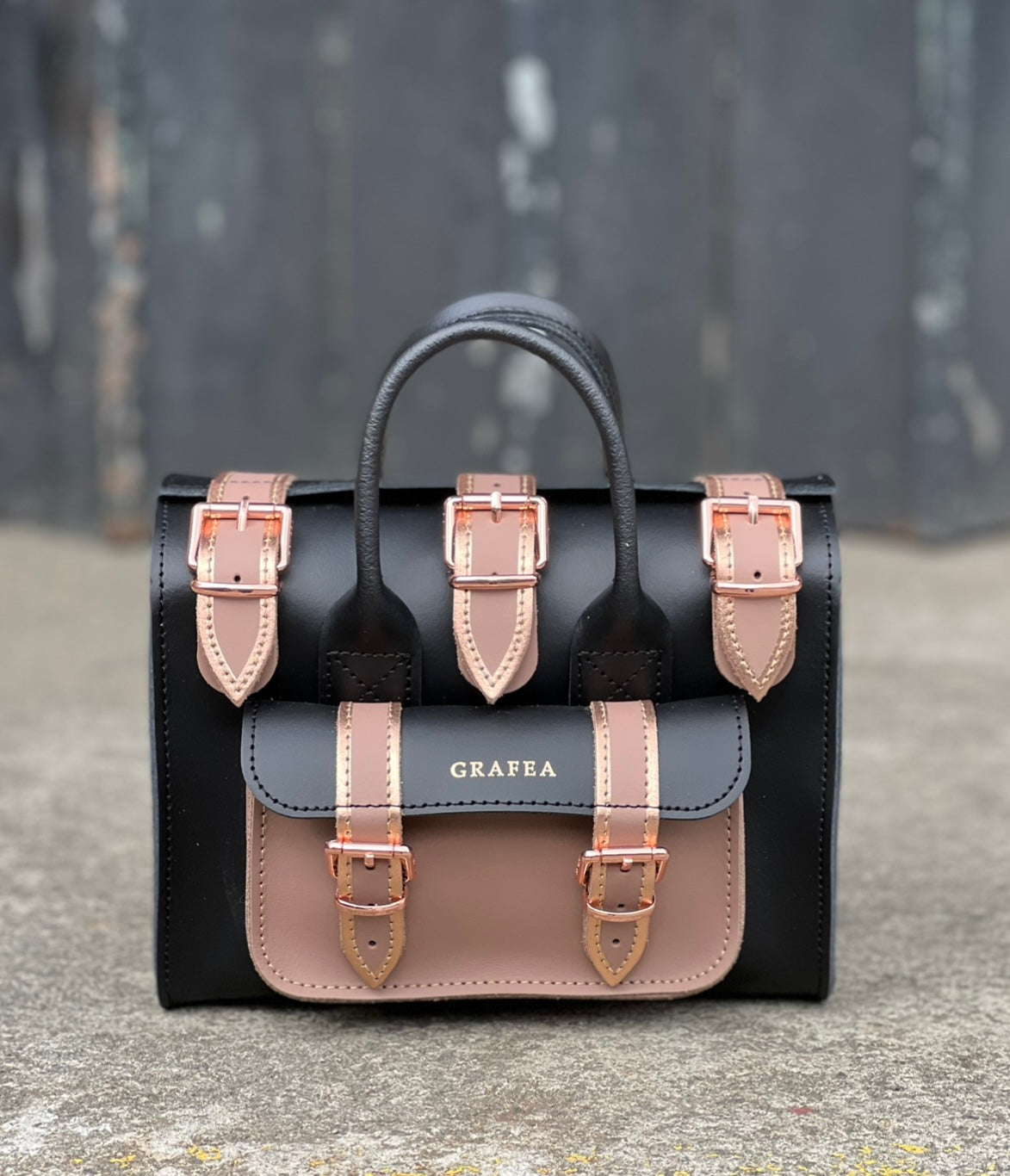 LUNA SMALL YANIS