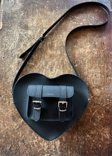 HEART SATCHEL BLACK