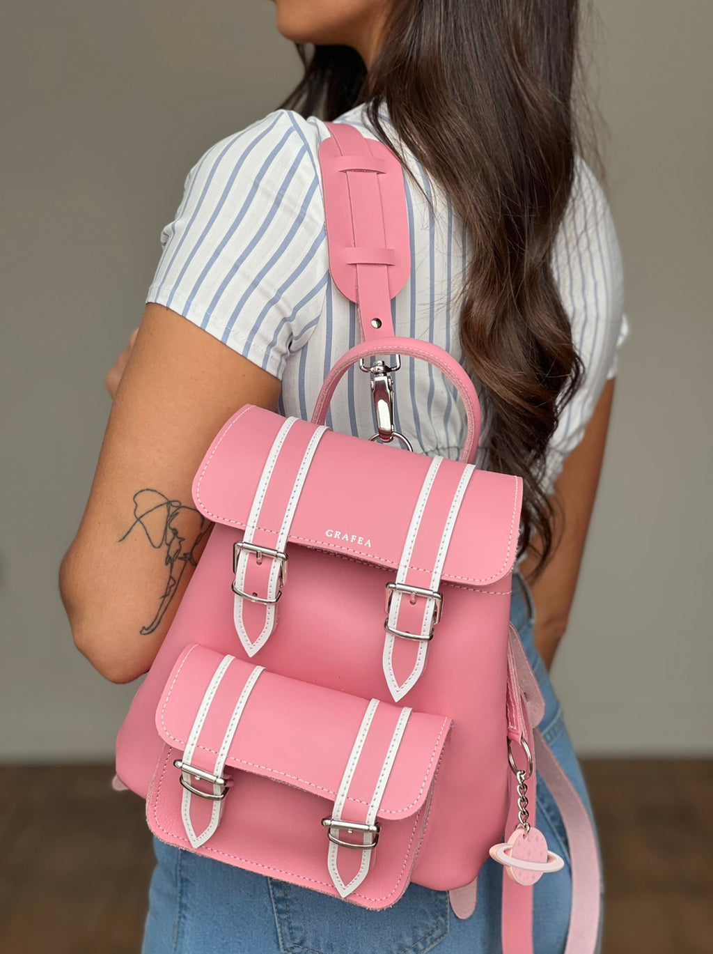Baby pink bookbag outlet