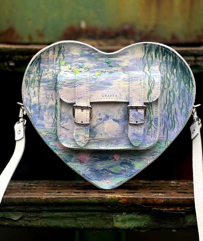 HEART SATCHEL ART