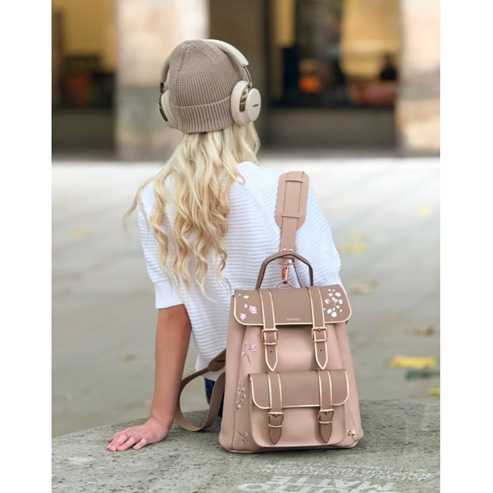 HARI II BROWN KIMONO - Leather Backpack – GRAFEA