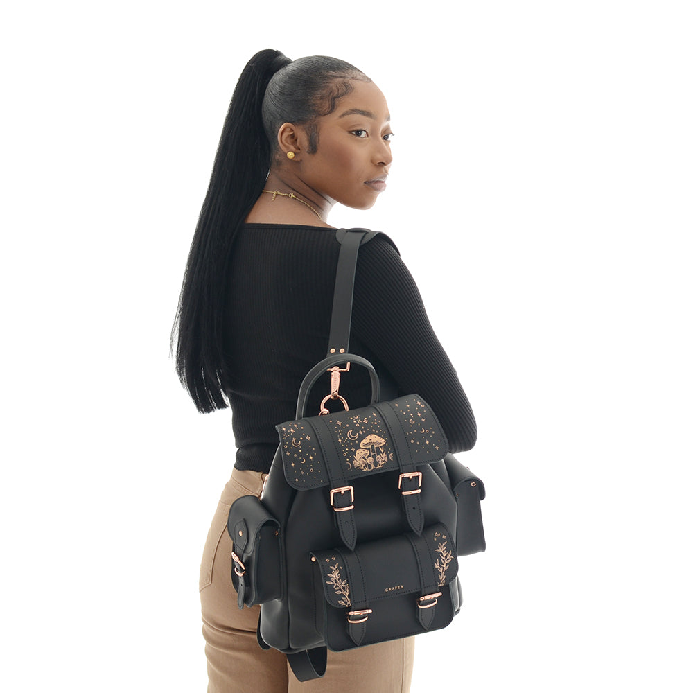 HARI II MUSHROOM MOON - Leather Backpack – GRAFEA