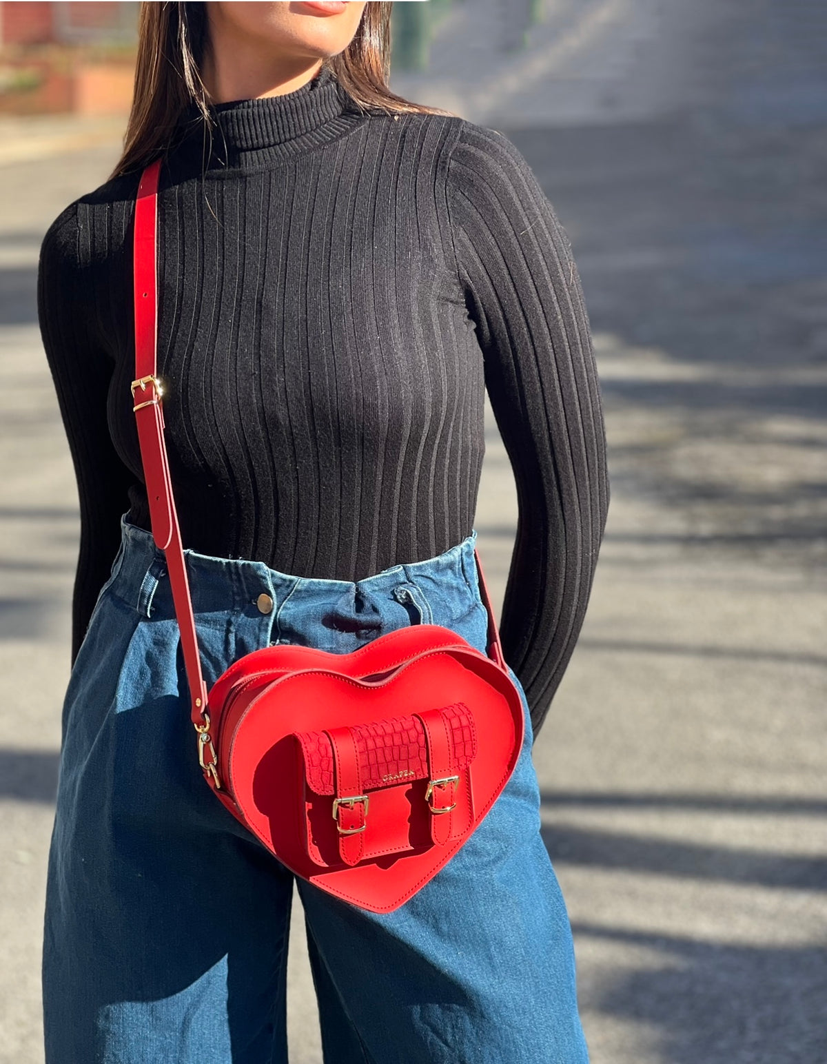 Red heart fanny pack deals