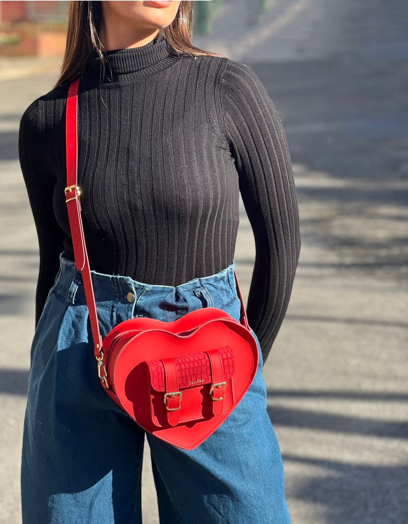 HEART SATCHEL SUEDE RED