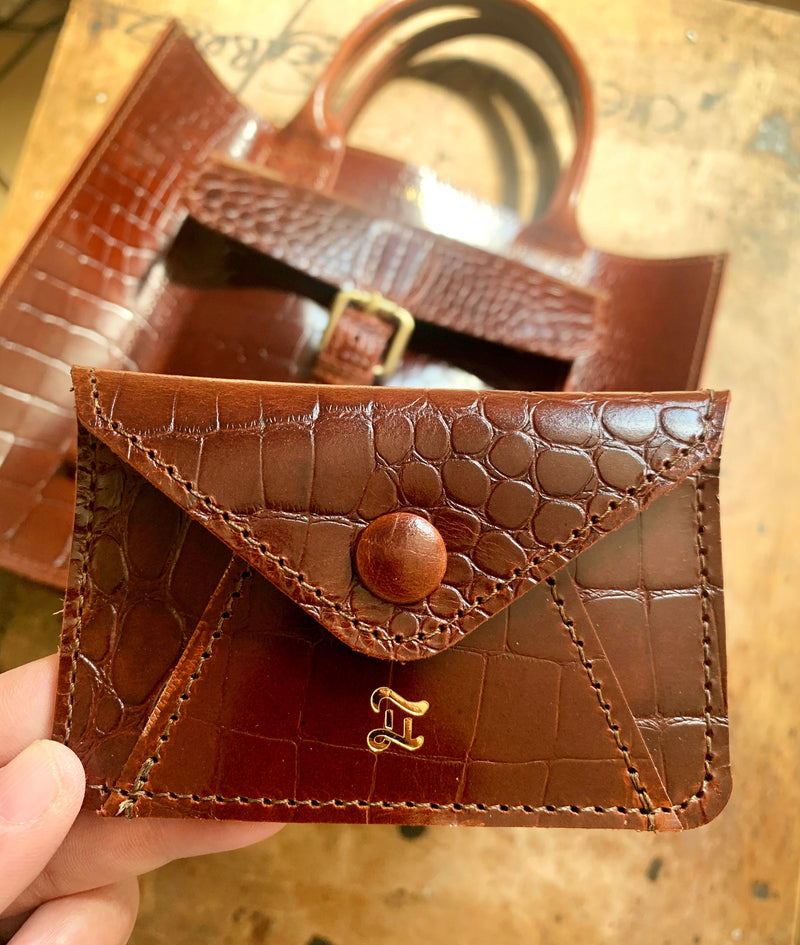 CARD WALLET CROC BROWN