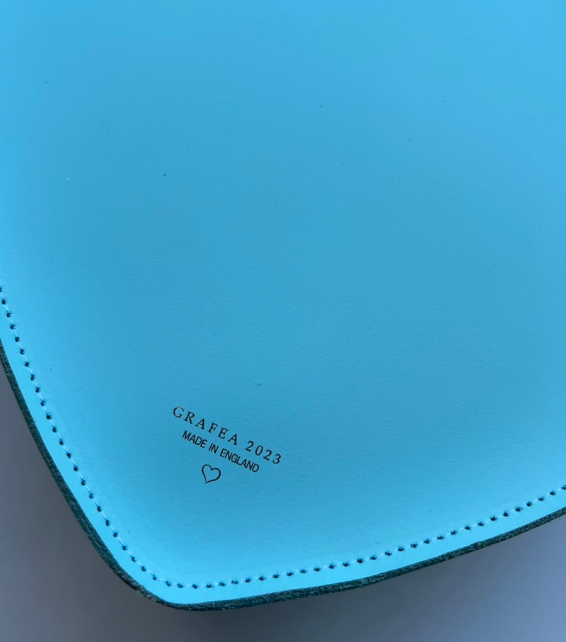 HEART SATCHEL LIGHT BLUE