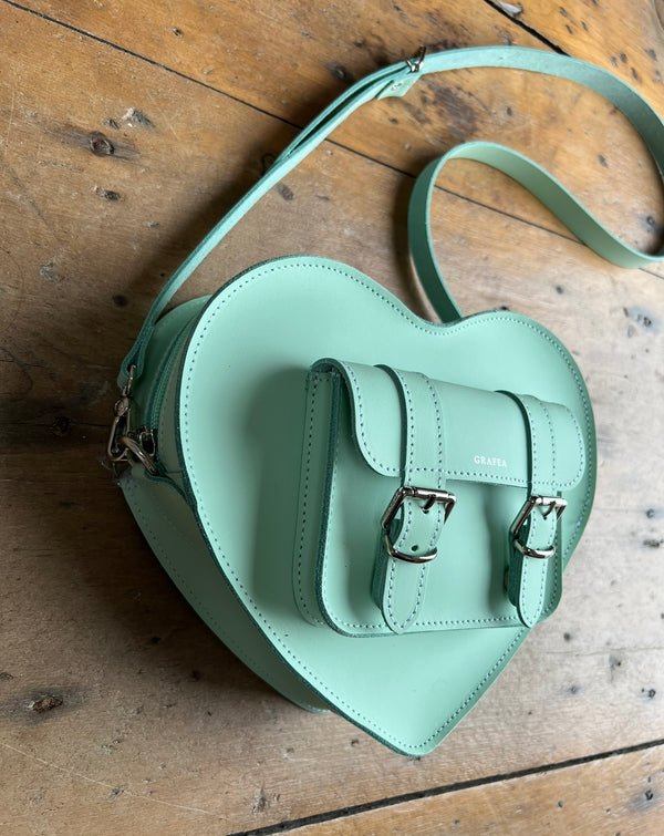 HEART SATCHEL  MINT