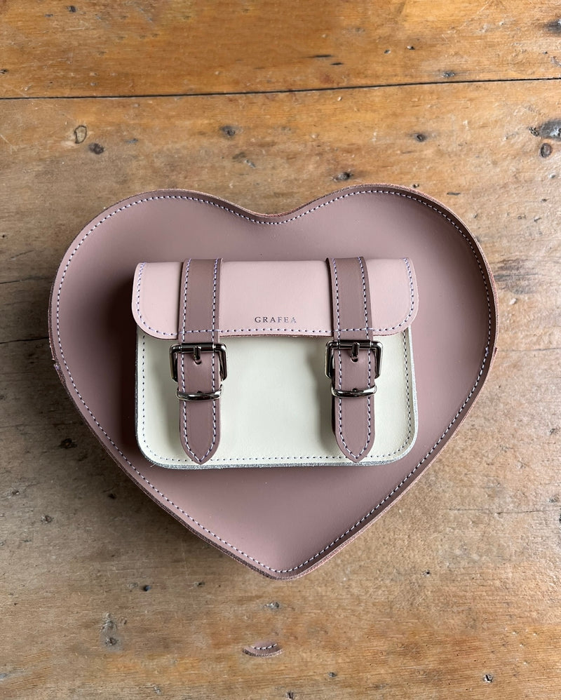 HEART SATCHEL CAFE
