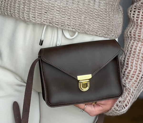 SMALL CROSSBODY DARK BROWN