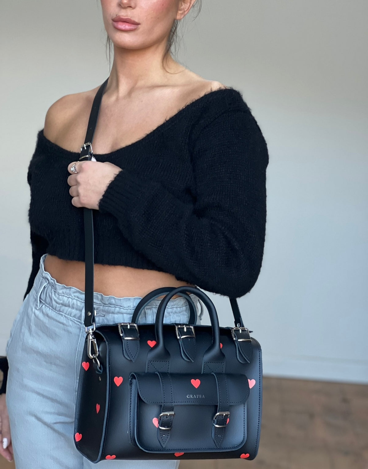 96C26F3C-D855-4BC8-B7FF-