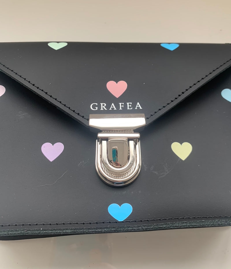 SMALL CROSSBODY PASTEL HEARTS   W
