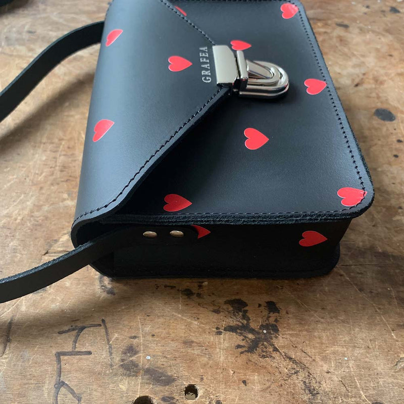 SMALL CROSSBODY RED HEARTS - Leather Shoulder Bag – GRAFEA